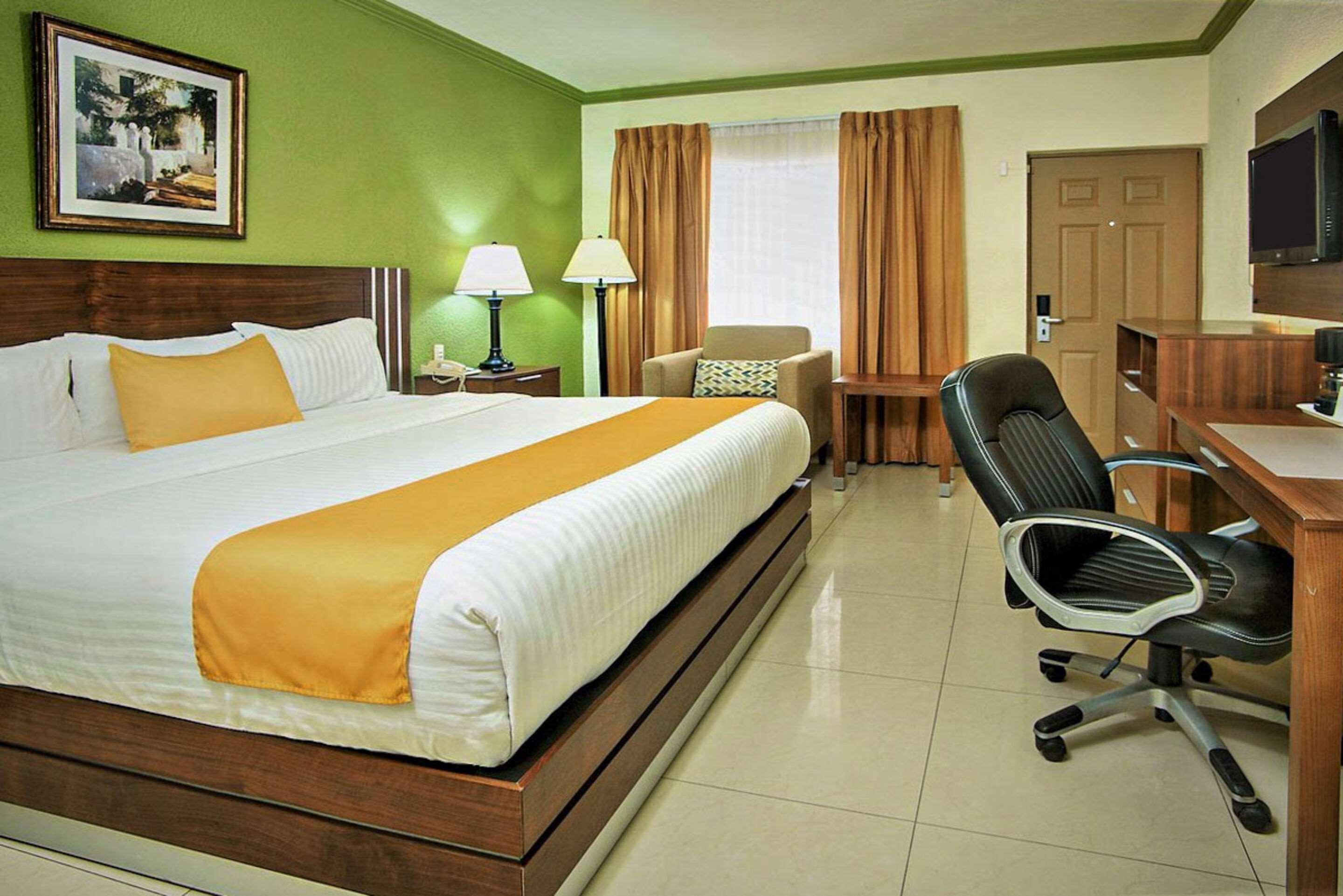 Quality Inn Сьюдад-Обрегон Экстерьер фото