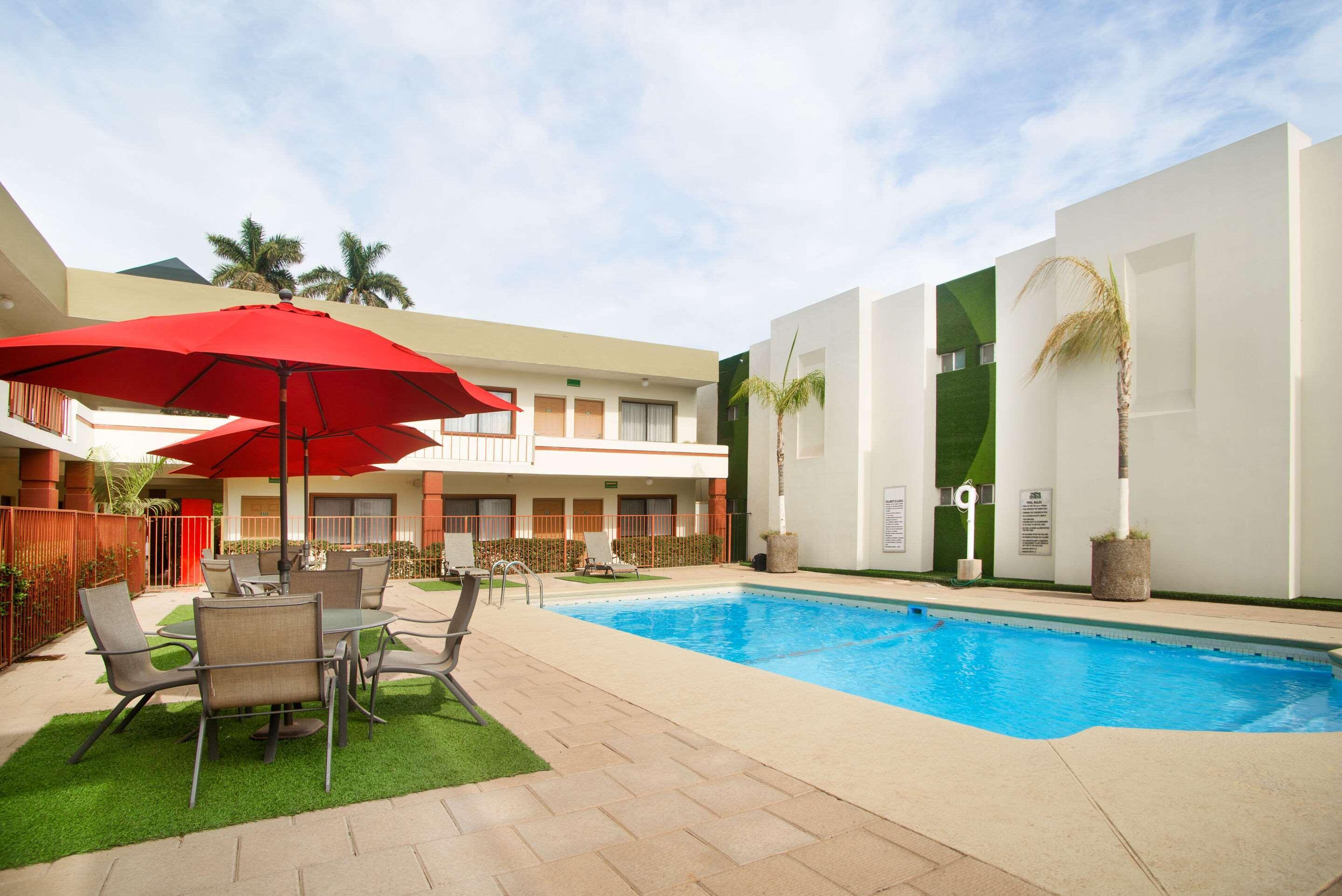 Quality Inn Сьюдад-Обрегон Экстерьер фото